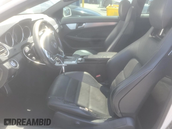 2015 Mercedes-Benz C 250 with VIN WDDGJ4HB8FG370143, listed as a Copart auction lot 63842945 with 163,354 mi miles and Clean title. Bid and sale history available at DreamBid. Image 7.
