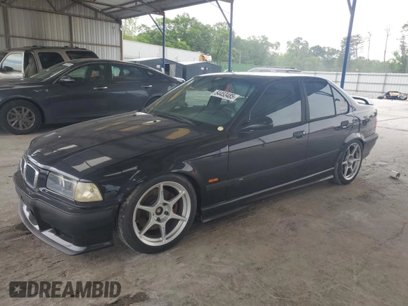 1998 BMW M3 z VIN WBSCD9326WEE09047, wystawiony jako Copart lot #54453485 z przebiegiem 165 827 mil mil oraz Szkody całkowita. Historia ofert i sprzedaży dostępna na DreamBid. Obrazek 1.