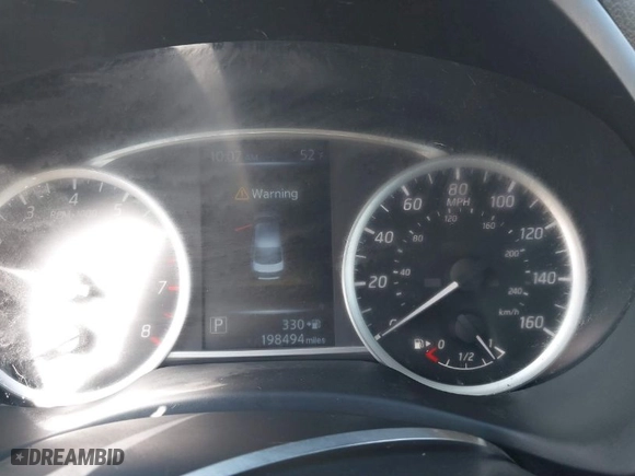 2016 Nissan Sentra SR with VIN 3N1AB7AP6GY262014, listed as a IAAI auction lot 41800744 with 198,494 mi miles. Bid and sale history available at carsss.com. Image 7.