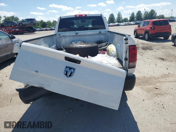 2017 Ram 2500 Tradesman z VIN 3C6TR4HT8HG578001, wystawiony jako Copart lot #62586865 z przebiegiem 261 103 mil mil oraz Szkoda całkowita • Salvage title. Historia ofert i sprzedaży dostępna na DreamBid. Obrazek 6.