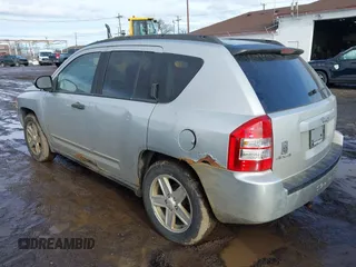 2008 Jeep Compass Sport with VIN 1J8FF47W58D703312, listed as a IAAI auction lot 41693818 with 156,161 mi miles. Bid and sale history available at carsss.com. Image 3.