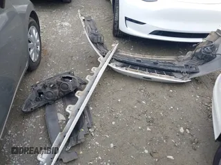 2016 Ford Fusion SE с VIN 3FA6P0H71GR162985, выставлен на аукционе IAAI как лот 42347539 с пробегом 330 641 миль миль и . История ставок и продаж доступна на DreamBid. Изображение 12.