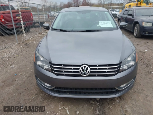 2015 Volkswagen Passat 2.0L TDI SEL Premium with VIN 1VWCV7A34FC094467, listed as a IAAI auction lot 42030825 with 184,517 mi miles. Bid and sale history available at carsss.com. Image 12.