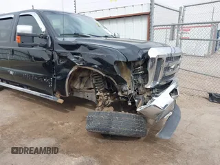 2010 Ford Super Duty F-250 SRW XL with VIN 1FTSW2BR8AEA13078, listed as a IAAI auction lot 41702041 with 311,337 mi miles. Bid and sale history available at carsss.com. Image 6.