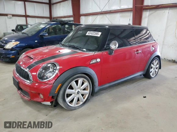2008 MINI Hardtop S with VIN WMWMF73568TT89556, listed as a Copart auction lot 62432595 with 140,413 mi miles and Clean title. Bid and sale history available at DreamBid. Image 1.