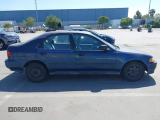 1994 Honda Civic DX z VIN JHMEG8646RS011787, wystawiony jako IAAI lot #42353591 z przebiegiem 279 381 mil mil oraz . Historia ofert i sprzedaży dostępna na DreamBid. Obrazek 12.