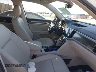 2018 Volkswagen Atlas SEL with VIN 1V2RR2CA1JC566065, listed as a IAAI auction lot 41687434 with 77,795 mi miles and . Bid and sale history available at DreamBid. Image 5.