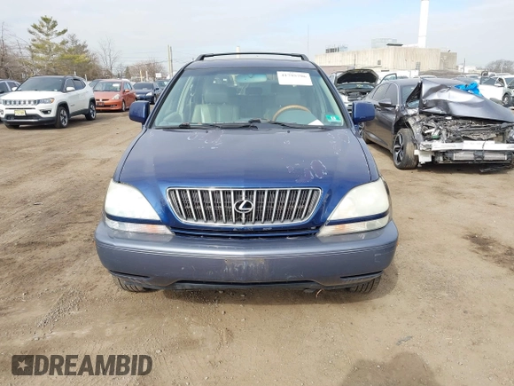 2001 Lexus RX with VIN JTJHF10U310170085, listed as a IAAI auction lot 41795796 with 205,057 mi miles and . Bid and sale history available at carsss.com. Image 12.