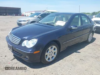 2006 Mercedes-Benz C z VIN WDBRF54J76A869895, wystawiony jako IAAI lot #42145920 z przebiegiem 188 626 mil mil oraz . Historia ofert i sprzedaży dostępna na DreamBid. Obrazek 2.