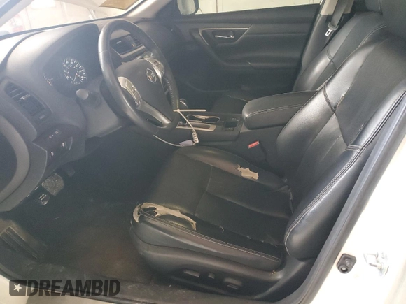 2016 Nissan Altima SR z VIN 1N4AL3AP7GC199555, wystawiony jako Copart lot #57250315 z przebiegiem 210 826 mil mil oraz Szkoda całkowita • Salvage title. Historia ofert i sprzedaży dostępna na DreamBid. Obrazek 7.