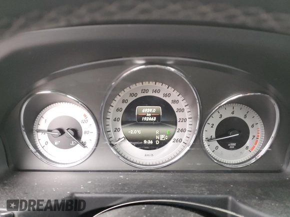 2015 Mercedes-Benz GLK 350 with VIN WDCGG8JB3FG408429, listed as a Copart auction lot 49486745 with 192,463 mi miles and Salvage Title. Bid and sale history available at DreamBid. Image 9.