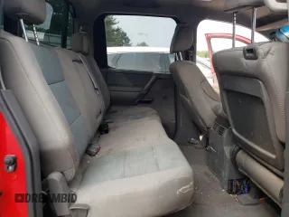 2007 Nissan Titan SE z VIN 1N6BA07BX7N238073, wystawiony jako Copart lot #59278845 z przebiegiem 176 238 mil mil oraz Czysty tytuł • Clean title. Historia ofert i sprzedaży dostępna na DreamBid. Obrazek 10.