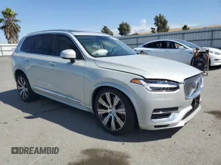 2021 Volvo XC90 Inscription Expression with VIN YV4BR00LXM1692192, listed as a Copart auction lot 64057733 with 30,413 mi miles. Bid and sale history available at carsss.com. Image 4.
