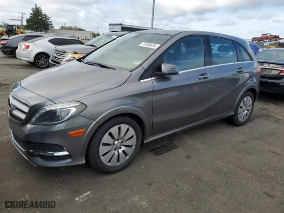 2014 Mercedes-Benz B-Class with VIN WDDVP9AB9EJ001645, listed as a Copart auction lot 73153614 with 69,568 mi miles and Clean Title. Bid and sale history available at carsss.com. Image 1.