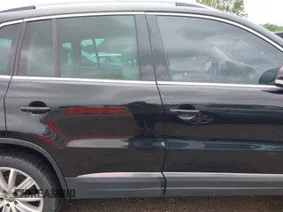 2012 Volkswagen Tiguan SE z VIN WVGBV7AX0CW558863, wystawiony jako IAAI lot #42285870 z przebiegiem 158 521 mil mil oraz . Historia ofert i sprzedaży dostępna na DreamBid. Obrazek 13.