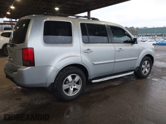 2011 Honda Pilot EX-L with VIN 5FNYF4H56BB057039, listed as a IAAI auction lot 41946647 with 187,783 mi miles. Bid and sale history available at carsss.com. Image 4.