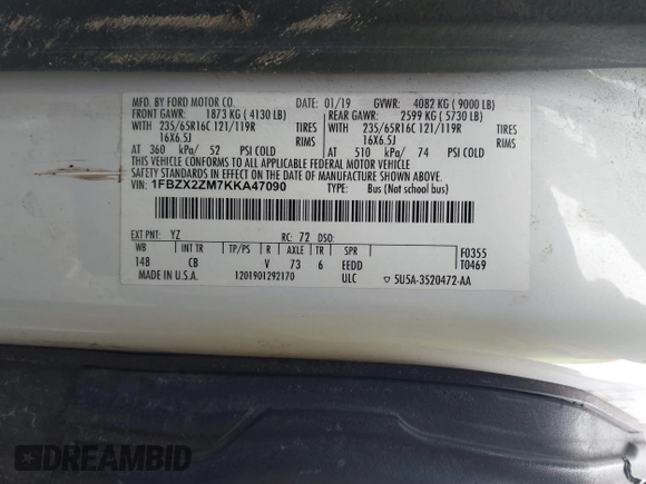 2019 Ford Transit Passenger XL z VIN 1FBZX2ZM7KKA47090, wystawiony jako IAAI lot #41823708 z przebiegiem 236 058 mil mil oraz . Historia ofert i sprzedaży dostępna na DreamBid. Obrazek 9.