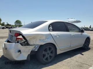 2008 Honda Civic LX z VIN 1HGFA16588L044582, wystawiony jako Copart lot #58868885 z przebiegiem 184 677 mil mil oraz Szkoda całkowita • Salvage title. Historia ofert i sprzedaży dostępna na DreamBid. Obrazek 3.