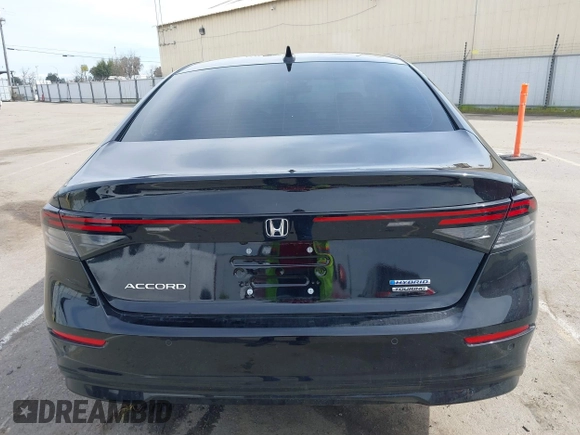 2025 Honda Accord Touring with VIN 1HGCY2F89SA027436, listed as a IAAI auction lot 41835197 with 390 mi miles and . Bid and sale history available at DreamBid. Image 16.