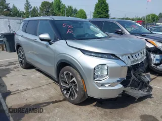 2024 Mitsubishi Outlander SE z VIN JA4J3VA83RZ027953, wystawiony jako IAAI lot #42280038 z przebiegiem 32 733 mil mil oraz . Historia ofert i sprzedaży dostępna na DreamBid. Obrazek 1.