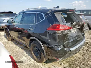 2017 Nissan Rogue SV z VIN JN8AT2MT8HW380522, wystawiony jako Copart lot #53246735 z przebiegiem 71 495 mil mil oraz Szkoda całkowita • Salvage title. Historia ofert i sprzedaży dostępna na DreamBid. Obrazek 2.