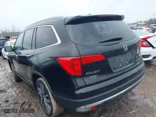2017 Honda Pilot Touring with VIN 5FNYF6H97HB078487, listed as a IAAI auction lot 41676341 with 105,176 mi miles. Bid and sale history available at carsss.com. Image 3.