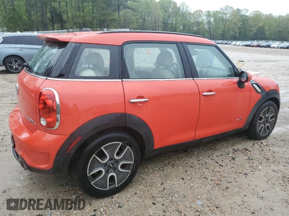 2011 MINI Countryman S with VIN WMWZC5C57BWL53612, listed as a Copart auction lot 52101125 with 120,723 mi miles and Clean Title. Bid and sale history available at DreamBid. Image 3.