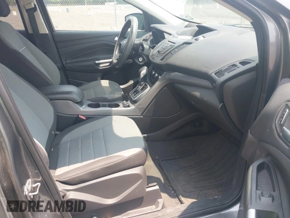 2013 Ford Escape SE с VIN 1FMCU9GX0DUC06423, выставлен на аукционе IAAI как лот 42421363 с пробегом 187 057 миль миль и . История ставок и продаж доступна на DreamBid. Изображение 5.