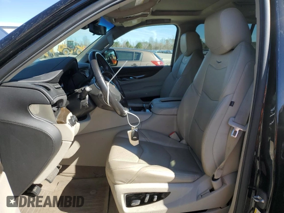 2019 Cadillac Escalade Luxury z VIN 1GYS4BKJ7KR249807, wystawiony jako Copart lot #46796805 z przebiegiem 102 476 mil mil oraz Szkody całkowita. Historia ofert i sprzedaży dostępna na DreamBid. Obrazek 7.
