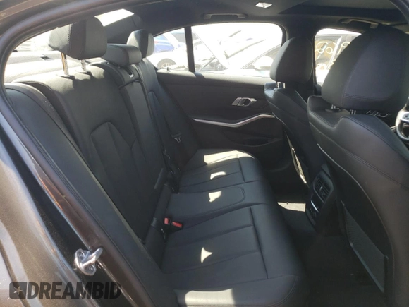 2020 BMW 3 Series 330i xDrive with VIN WBA5R7C05LFH46655, listed as a Copart auction lot 51350962 with 25,698 mi miles and . Bid and sale history available at DreamBid. Image 6.