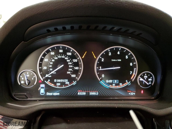 2017 BMW X4 xDrive28i with VIN 5UXXW3C52H0T77736, listed as a Copart auction lot 51043115 with 83,239 mi miles and Salvage Title. Bid and sale history available at carsss.com. Image 9.