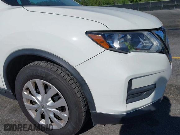 2020 Nissan Rogue S with VIN 5N1AT2MT8LC774443, listed as a IAAI auction lot 42049613 with 61,942 mi miles and . Bid and sale history available at DreamBid. Image 18.