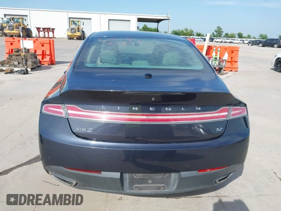 2014 Lincoln MKZ with VIN 3LN6L2GK7ER819756, listed as a IAAI auction lot 42242399 with 140,483 mi miles and . Bid and sale history available at DreamBid. Image 17.