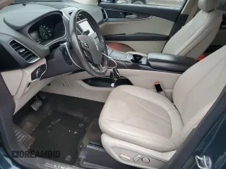 2016 Lincoln MKX Reserve with VIN 2LMTJ8LP3GBL36154, listed as a Copart auction lot 82010124 with 116,573 mi miles and Salvage Title. Bid and sale history available at DreamBid. Image 7.