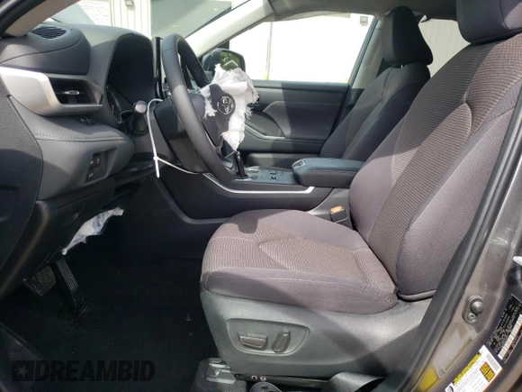 2024 Toyota Highlander LE with VIN 5TDKDRAH7RS529302, listed as a Copart auction lot 56236155 with 6,474 mi miles and Salvage title. Bid and sale history available at DreamBid. Image 7.
