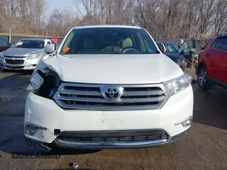 2013 Toyota Highlander Limited z VIN 5TDDK3EH1DS197498, wystawiony jako IAAI lot #41712837 z przebiegiem 74 023 mil mil oraz . Historia ofert i sprzedaży dostępna na DreamBid. Obrazek 13.