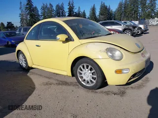 2005 Volkswagen New Beetle Coupe GLS with VIN 3VWCK31C25M404842, listed as a IAAI auction lot 41449439 with 117,428 mi miles. Bid and sale history available at carsss.com. Image 1.