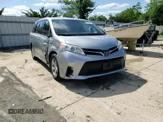 2019 Toyota Sienna LE Auto Access Seat with VIN 5TDKZ3DC9KS018310, listed as a Copart auction lot 55146415 with 117,536 mi miles and Salvage title. Bid and sale history available at DreamBid. Image 14.