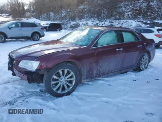 2019 Chrysler 300 Limited with VIN 2C3CCAKG1KH578020, listed as a Copart auction lot 44128955 with 100,984 mi miles and Salvage Title. Bid and sale history available at carsss.com. Image 1.