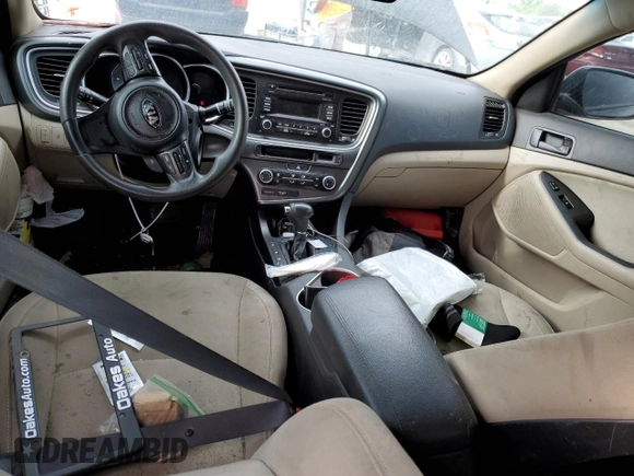 2014 Kia Optima LX z VIN 5XXGM4A79EG331820, wystawiony jako Copart lot #55628945 z przebiegiem Nie podano mil oraz Szkoda całkowita • Salvage title. Historia ofert i sprzedaży dostępna na DreamBid. Obrazek 8.
