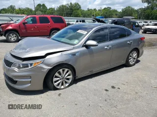 2016 Kia Optima EX z VIN 5XXGU4L34GG066849, wystawiony jako Copart lot #63865435 z przebiegiem 77 748 mil mil oraz Szkoda całkowita • Salvage title. Historia ofert i sprzedaży dostępna na DreamBid. Obrazek 1.