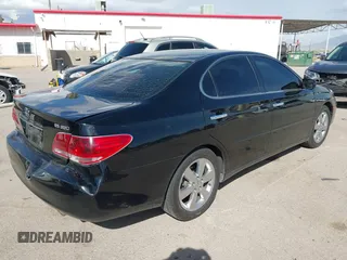 2005 Lexus ES 330 with VIN JTHBA30G255082455, listed as a IAAI auction lot 41796716 with 140,785 mi miles. Bid and sale history available at carsss.com. Image 4.