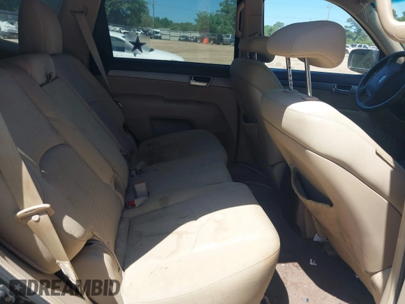2009 Kia Borrego LX with VIN KNDJJ741395033538, listed as a IAAI auction lot 42088382 with 119,225 mi miles. Bid and sale history available at carsss.com. Image 8.