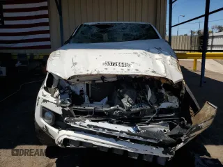 2020 Toyota Tacoma SR5 z VIN 3TMCZ5AN6LM310360, wystawiony jako Copart lot #55726645 z przebiegiem 106 262 mil mil oraz Szkoda całkowita • Salvage title. Historia ofert i sprzedaży dostępna na DreamBid. Obrazek 5.