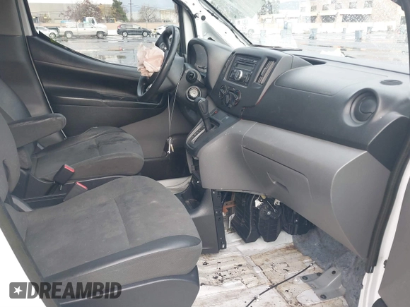 2015 Nissan NV200 S z VIN 3N6CM0KN5FK695956, wystawiony jako IAAI lot #41119598 z przebiegiem 274 775 mil mil oraz . Historia ofert i sprzedaży dostępna na DreamBid. Obrazek 5.