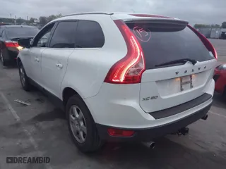 2012 Volvo XC60 3.2L with VIN YV4952DL4C2305502, listed as a IAAI auction lot 41933334 with 146,746 mi miles. Bid and sale history available at carsss.com. Image 3.