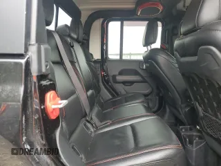 2020 Jeep Gladiator Rubicon z VIN 1C6JJTBG0LL163075, wystawiony jako Copart lot #53682075 z przebiegiem 67 083 mil mil oraz Szkoda całkowita • Salvage title. Historia ofert i sprzedaży dostępna na DreamBid. Obrazek 10.