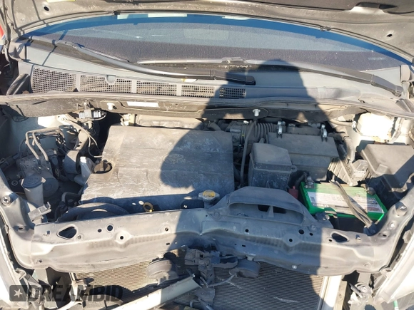 2012 Toyota Sienna LE with VIN 5TDJK3DCXCS039801, listed as a IAAI auction lot 41483248 with 165,548 mi miles. Bid and sale history available at carsss.com. Image 10.