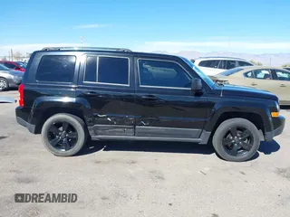 2015 Jeep Patriot Sport z VIN 1C4NJPBA7FD329118, wystawiony jako IAAI lot #41641831 z przebiegiem 159 225 mil mil oraz . Historia ofert i sprzedaży dostępna na DreamBid. Obrazek 14.