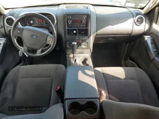 2010 Ford Explorer XLT z VIN 1FMEU7DE2AUA82828, wystawiony jako Copart lot #60664435 z przebiegiem 118 715 mil mil oraz Czysty tytuł • Clean title. Historia ofert i sprzedaży dostępna na DreamBid. Obrazek 8.